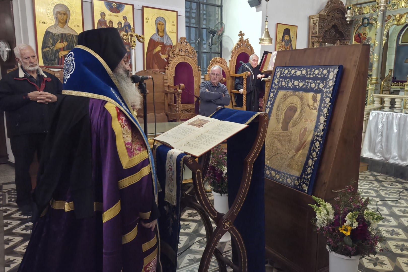 Η Α’ Στάση των Χαιρετισμών της Παναγίας μας