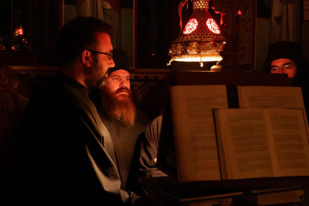 Η Επέτειος των 1400 Χρόνων του Ακαθίστου Ύμνου εορτάστηκε με κατανυκτικές Ιερές Αγρυπνίες - 1