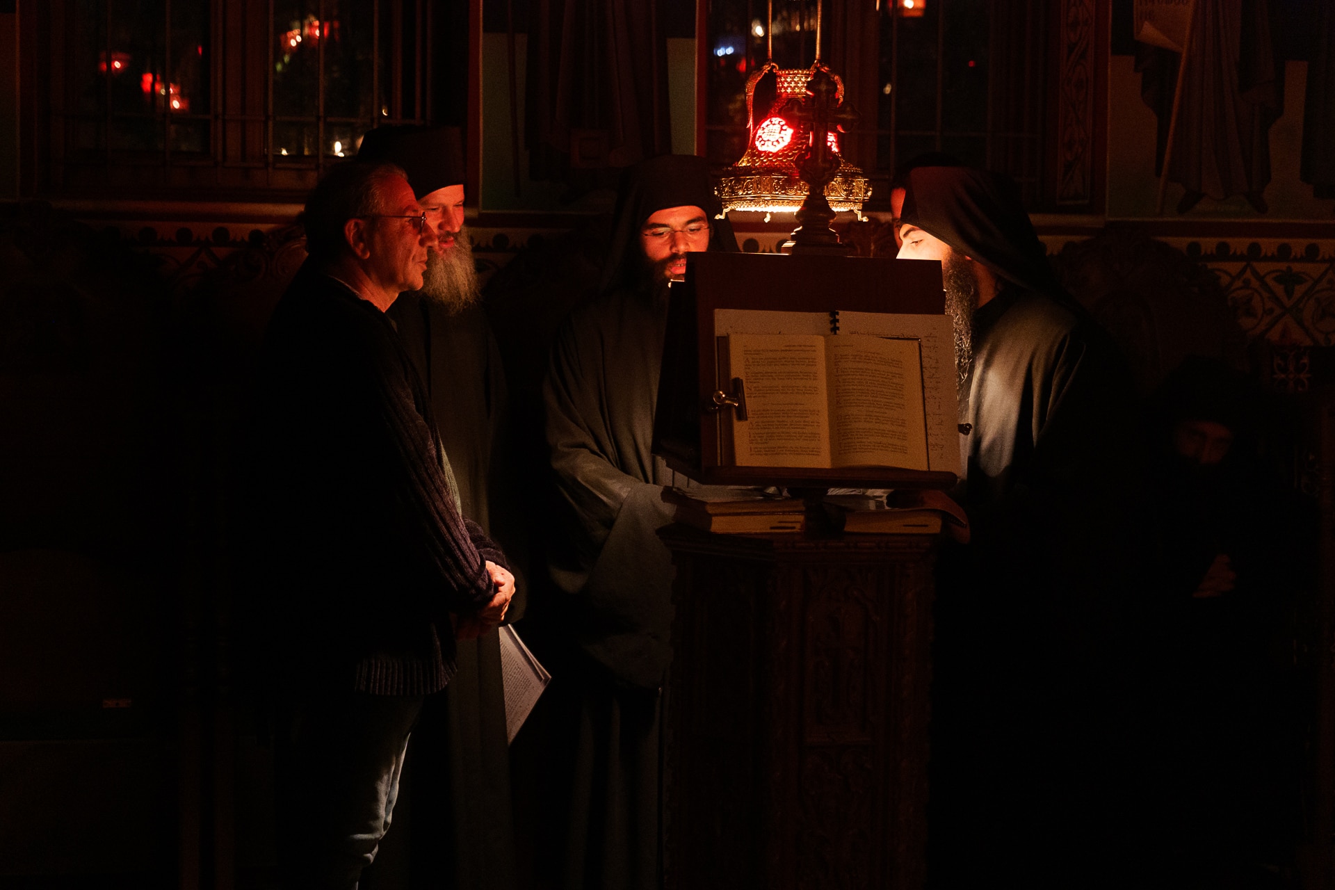 Η Επέτειος των 1400 Χρόνων του Ακαθίστου Ύμνου εορτάστηκε με κατανυκτικές Ιερές Αγρυπνίες