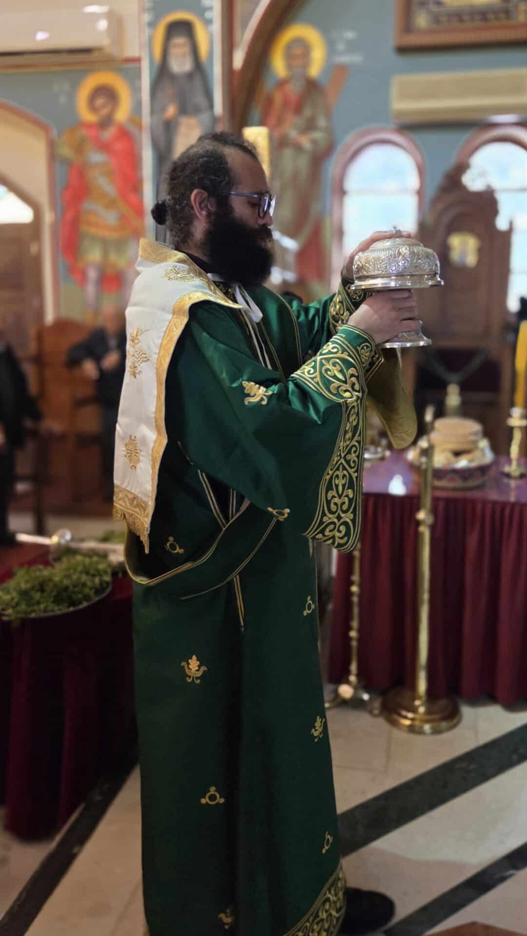 Κυριακή της Σταυροπροσκυνήσεως