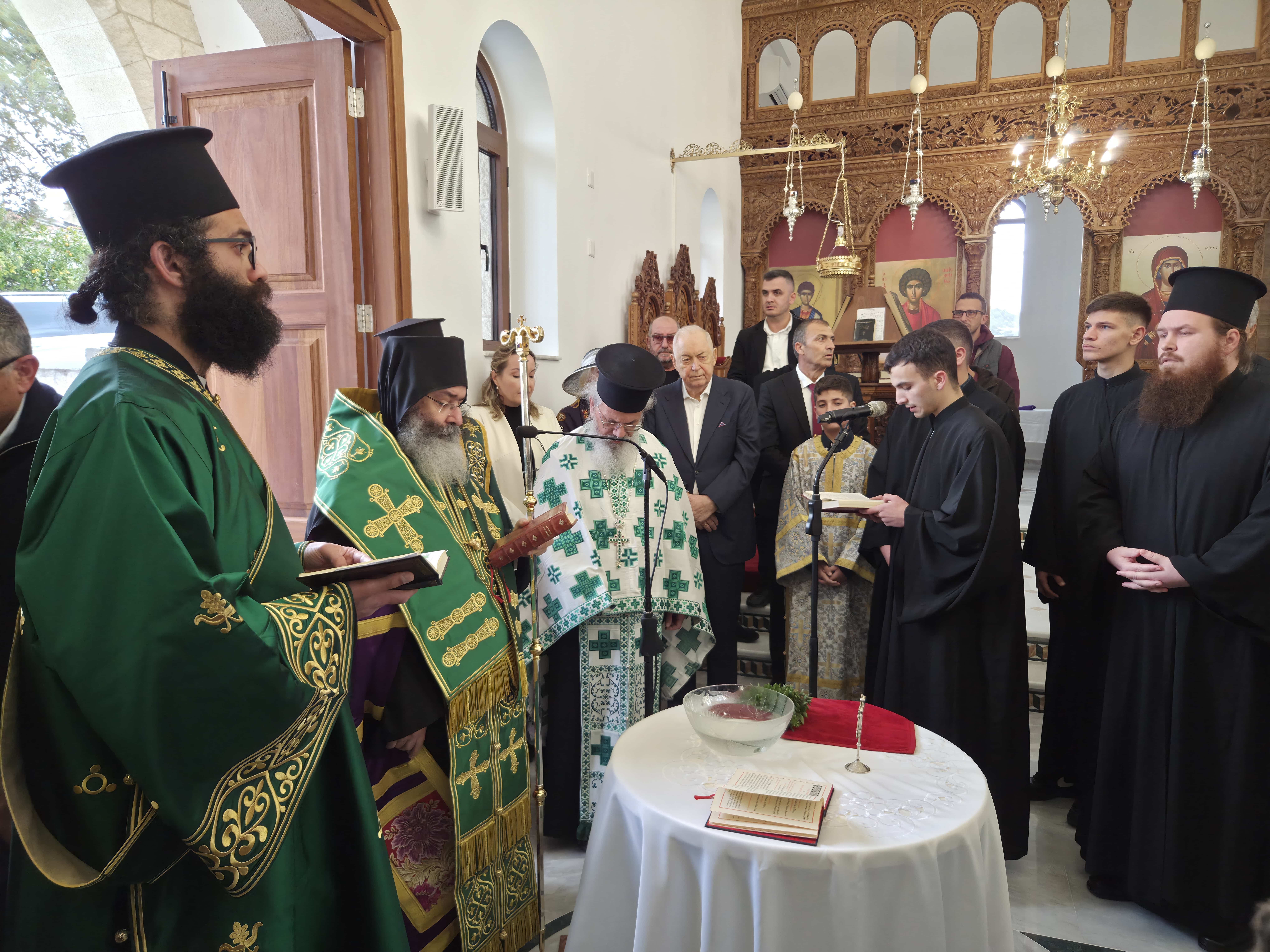 Θυρανοίξια νέου ιερού ναού Παναγίας Χρυσοκορφητίσσης
