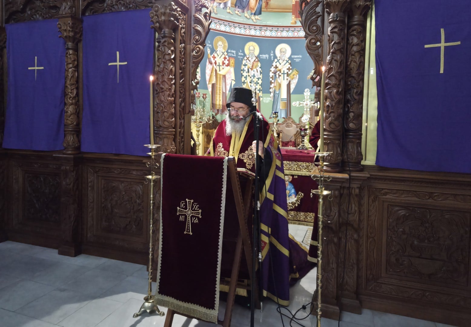 Μεγάλη Παρασκευή πρωί στη Μητρόπολή μας