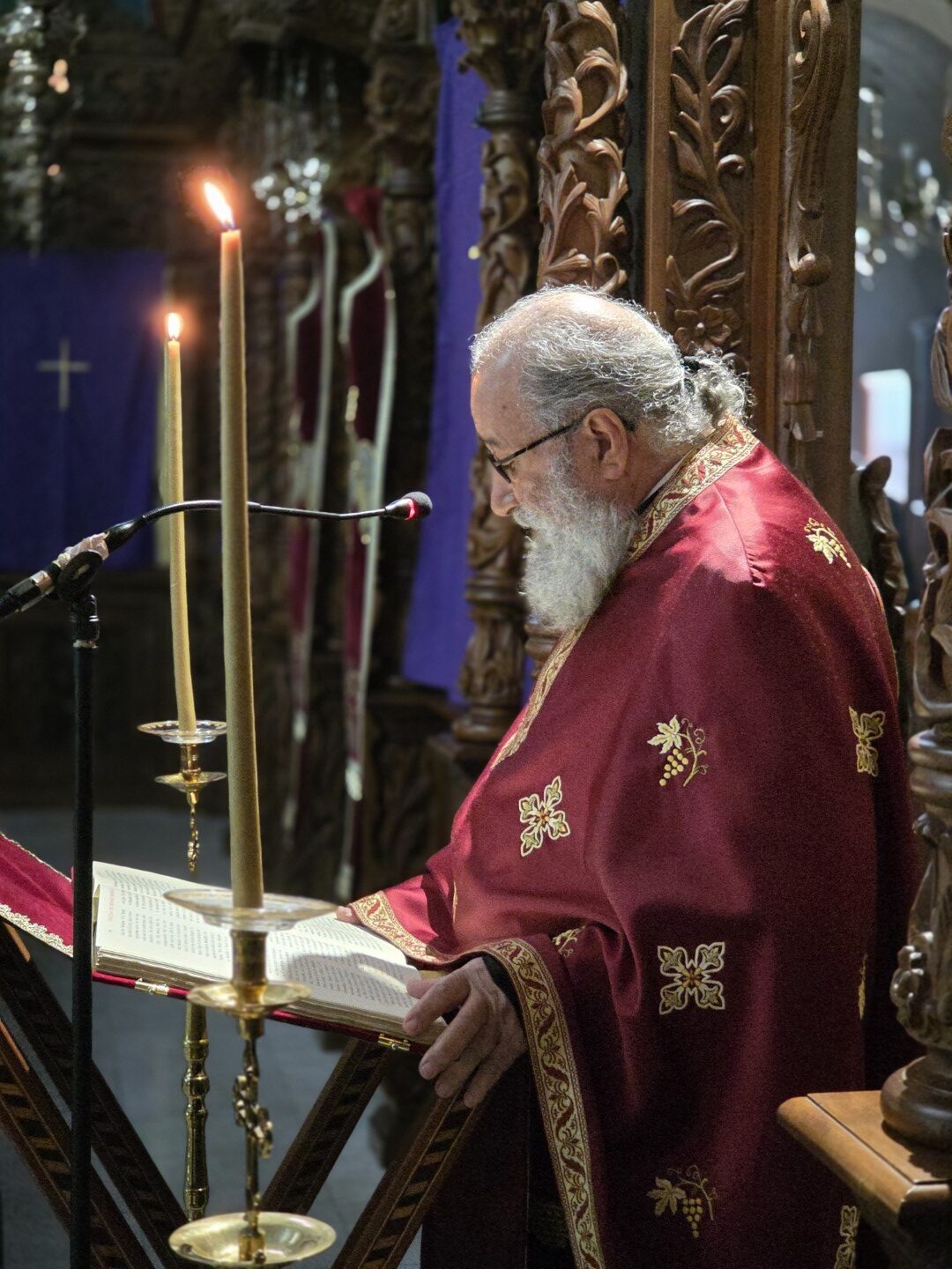 Μεγάλη Παρασκευή πρωί στη Μητρόπολή μας