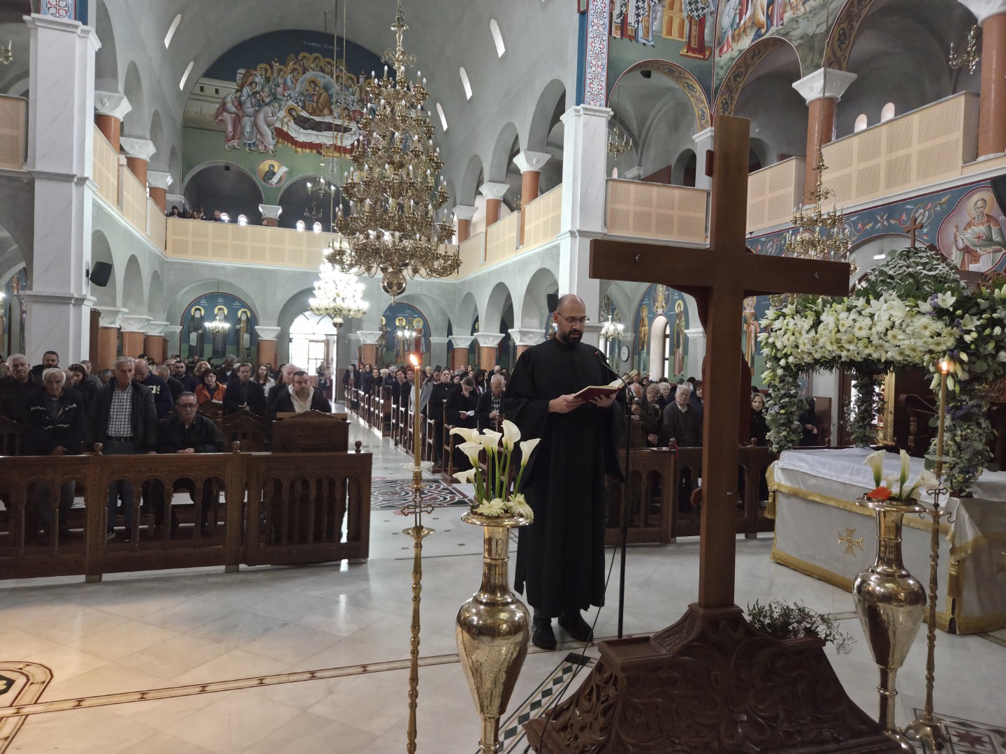 Μεγάλη Παρασκευή πρωί στη Μητρόπολή μας