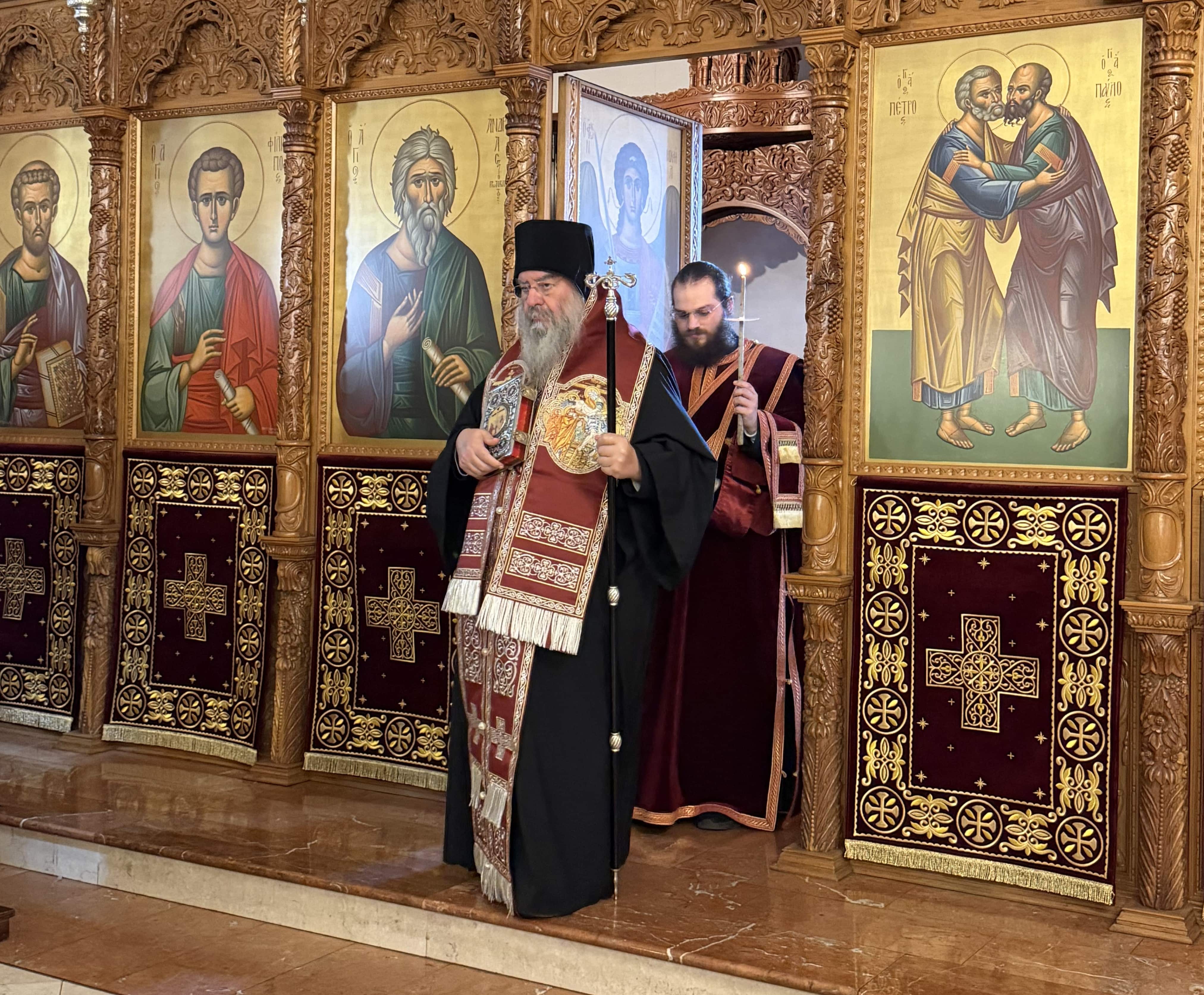 Μεγάλη Παρασκευή πρωί στη Μητρόπολή μας