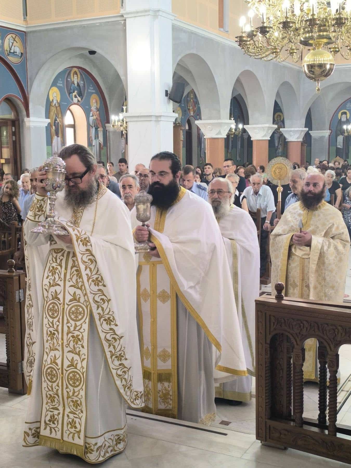 Πανηγυρικοί εορτασμοί στον ιερό ναό Αποστόλου Βαρνάβα
