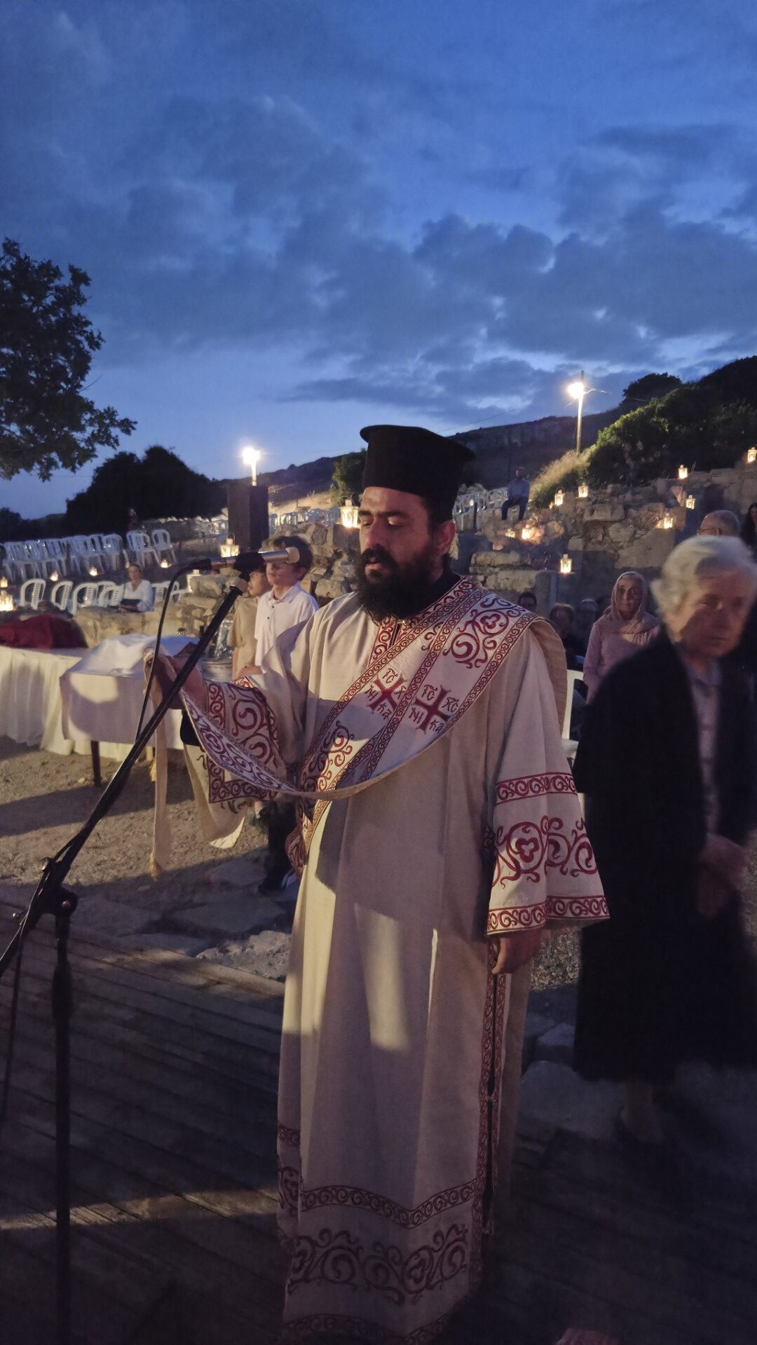 Ιερά αγρυπνία στα ερείπια της αρχαίας Βασιλικής του Αγίου Τύχωνα - 1