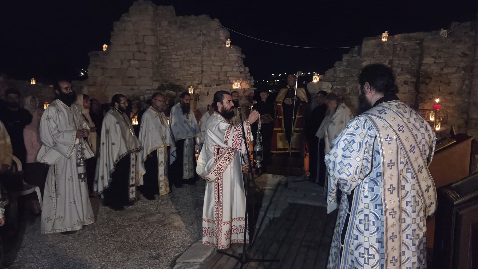 Ιερά αγρυπνία στα ερείπια της αρχαίας Βασιλικής του Αγίου Τύχωνα - 2