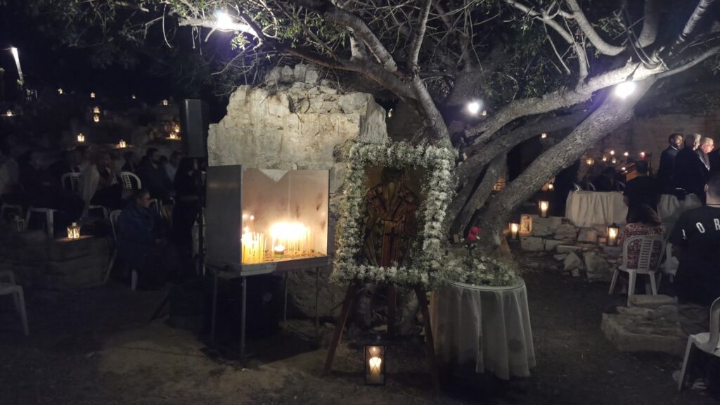 Ιερά αγρυπνία στα ερείπια της αρχαίας Βασιλικής του Αγίου Τύχωνα - 9
