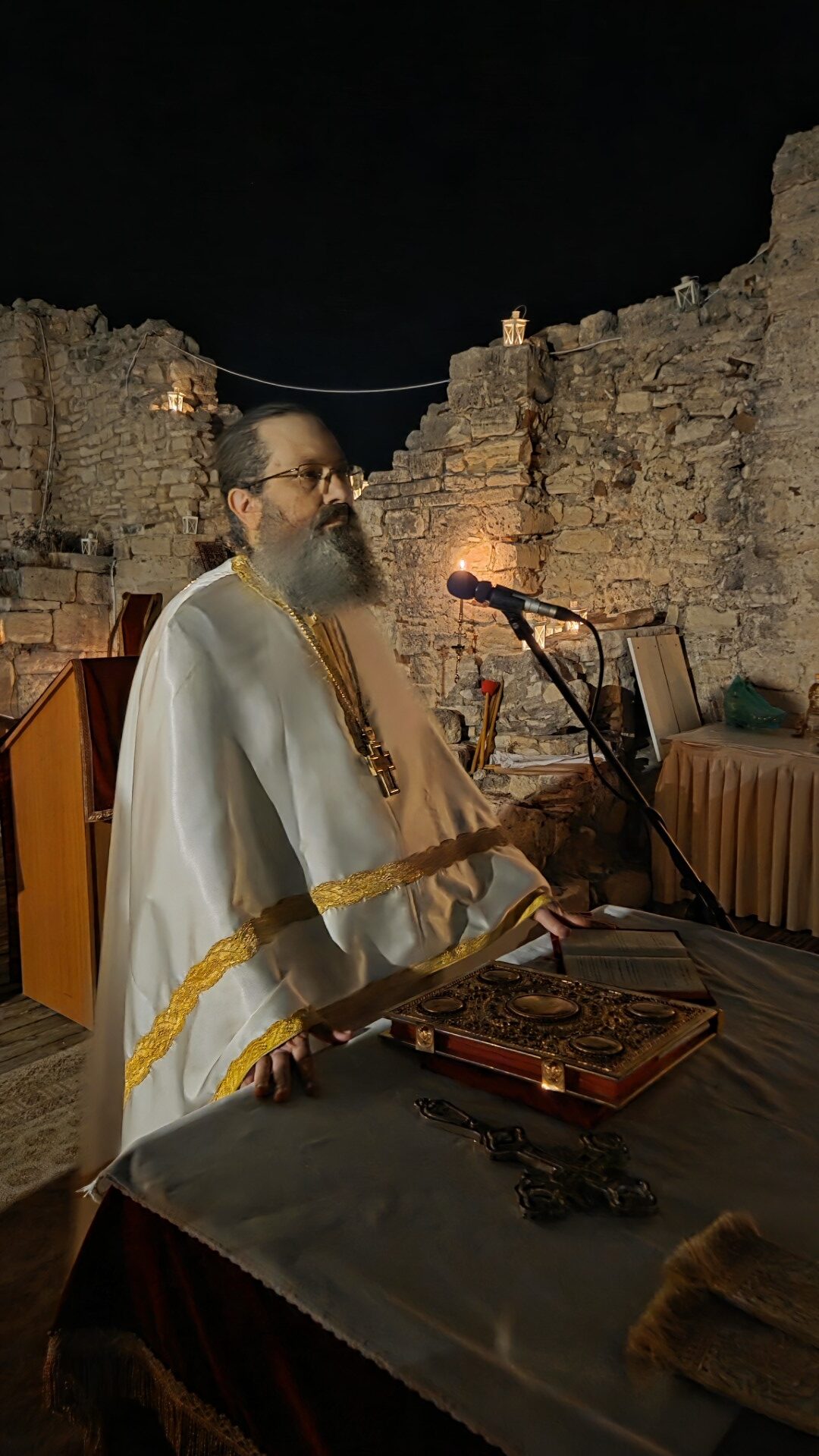 Ιερά αγρυπνία στα ερείπια της αρχαίας Βασιλικής του Αγίου Τύχωνα - 14
