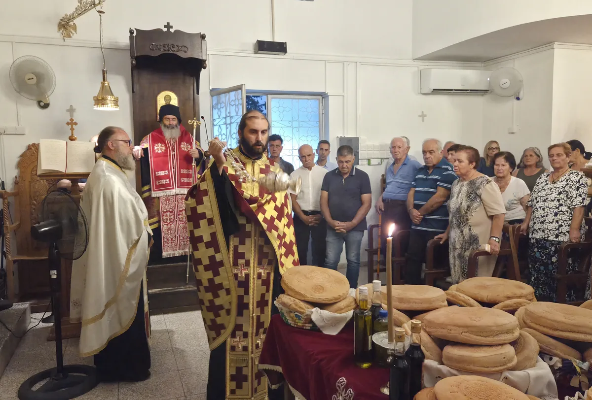 Εσπερινός για την εορτή των Μαρτύρων Φωτίου και Ανικήτου στην Επταγώνια