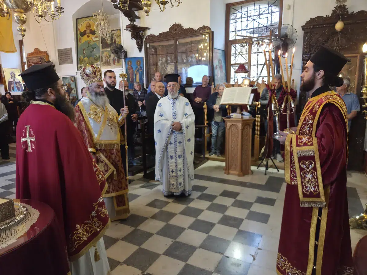 Πανηγυρική Αρχιερατική Θεία Λειτουργία στον Ι.Ν. Αγ. Θεράποντος