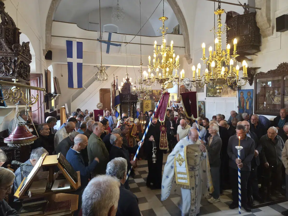 Πανηγυρική Αρχιερατική Θεία Λειτουργία στον Ι.Ν. Αγ. Θεράποντος
