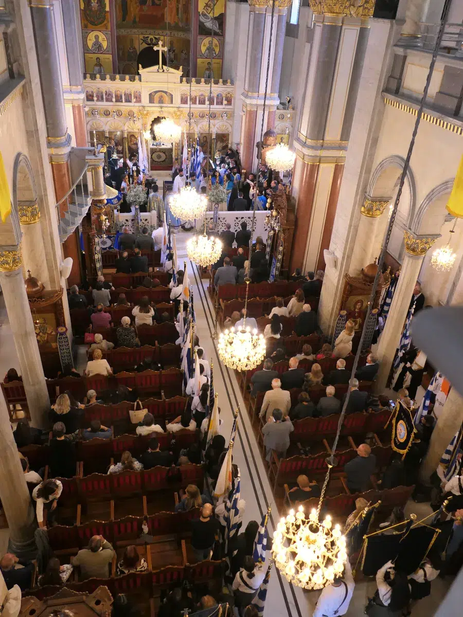 Θεία Λειτουργία της Αγίας Σκέπης και Πανηγυρική Δοξολογία της Εθνικής Επετείου της 28ης Οκτωβρίου στον καθεδρικό ναό Αγ. Νάπας 2026 - 60