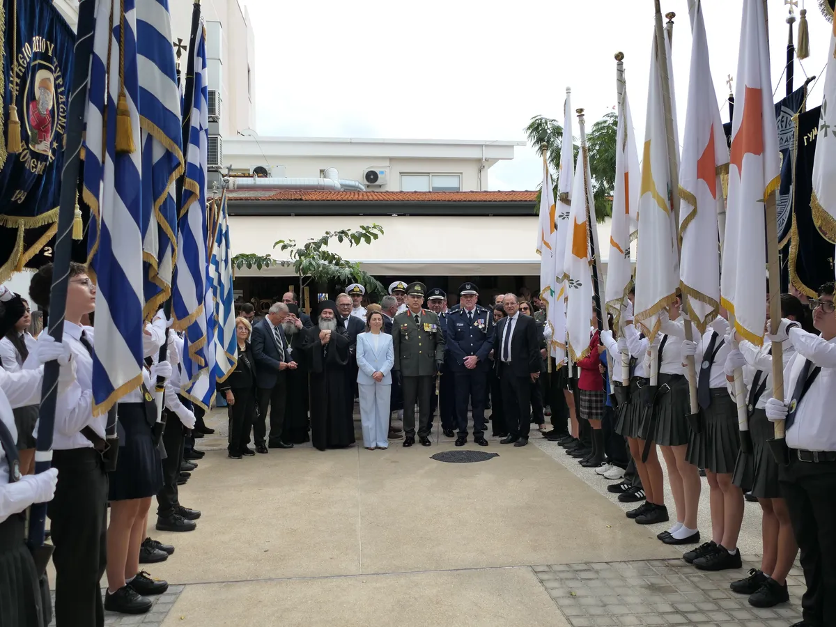 Θεία Λειτουργία της Αγίας Σκέπης και Πανηγυρική Δοξολογία της Εθνικής Επετείου της 28ης Οκτωβρίου στον καθεδρικό ναό Αγ. Νάπας 2026 - 80