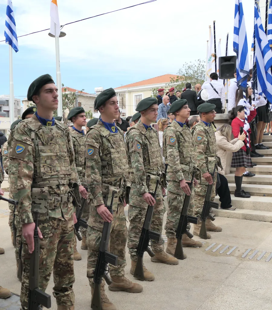 Θεία Λειτουργία της Αγίας Σκέπης και Πανηγυρική Δοξολογία της Εθνικής Επετείου της 28ης Οκτωβρίου στον καθεδρικό ναό Αγ. Νάπας 2026 - 82