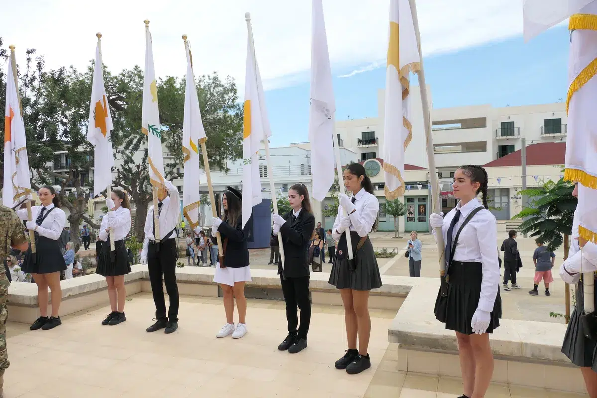 Θεία Λειτουργία της Αγίας Σκέπης και Πανηγυρική Δοξολογία της Εθνικής Επετείου της 28ης Οκτωβρίου στον καθεδρικό ναό Αγ. Νάπας 2026 - 85